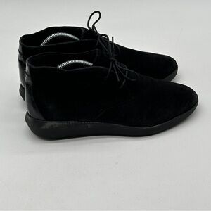 Womens 10.5 M Clarks Unstructured Women's Ankle Boots Black Suede